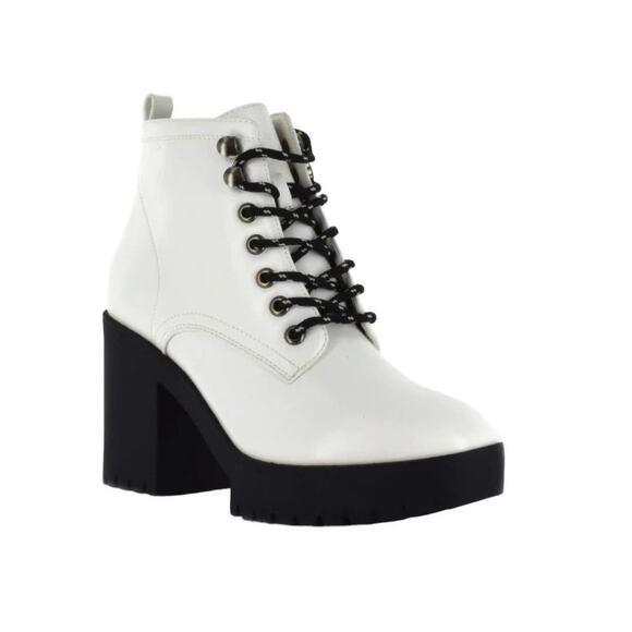 NIB! Seven7 Footwear Off White Flatiron Platform Ankle Boot - Size 9 - Picture 2 of 9